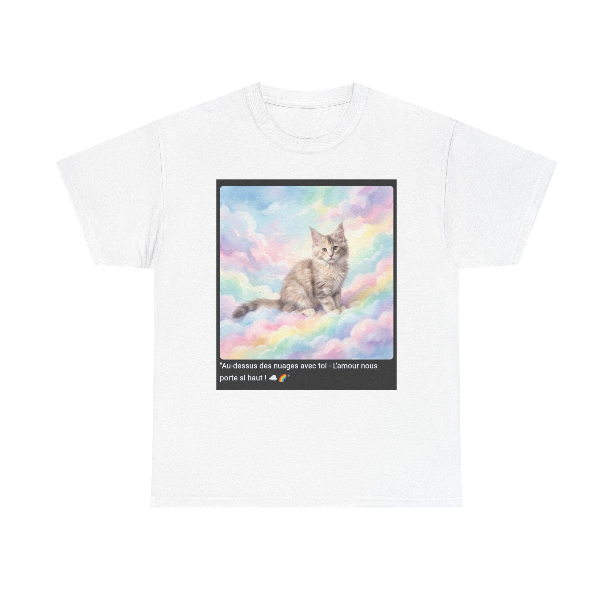 👕 T-SHIRT MAINE COON NUAGES - Design Céleste Arc-en-Ciel  ☁️ "Au-dessus des nuages avec toi" - Porte l'élévation !
