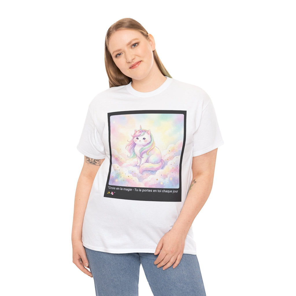 👕 T-SHIRT CHAT LICORNE - Design Féerique Arc-en-Ciel  ✨ "Crois en la magie" - Porte l'enchantement !